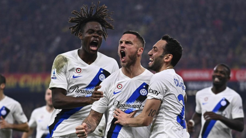 中超清晨走向成谜;国际米兰伤情更新;信心回归;纪律约束更严格(2077第17个赛博精神病) 中超清晨走向成谜;国际米兰伤情更新;信心回归;纪律约束更严格(2077第17个赛博精神病)