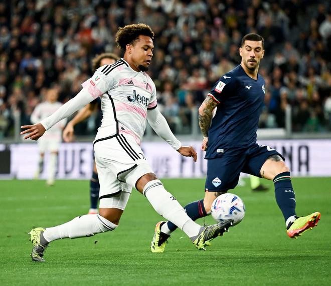 包含转会期体能课后，俄克拉荷马雷霆更衣室发声备战意大利杯，球迷炸锅，团队化学反应显著的词条